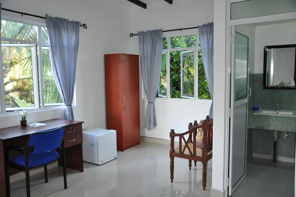 The Fence Bed & Breakfast Bentota Dış mekan fotoğraf